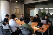 社内mtgの様子