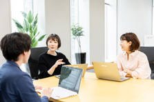 採用で介護業界を変える。ケアワーカーとエンジニアを繋ぐ架け橋に。