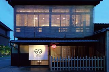 創業50年の高級アイウェア老舗ブランドの店舗SNSマーケティングに挑戦！