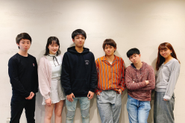 本社移転後にも規模拡大。多くのインターン生たちが事業のサポートをしています。