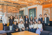 私たちの仕事は、企業が成長に集中できる環境をつくること