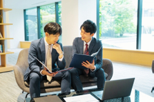 ゼロから挑戦できるマーケター！戦略立案から幅広い業務をお任せ！