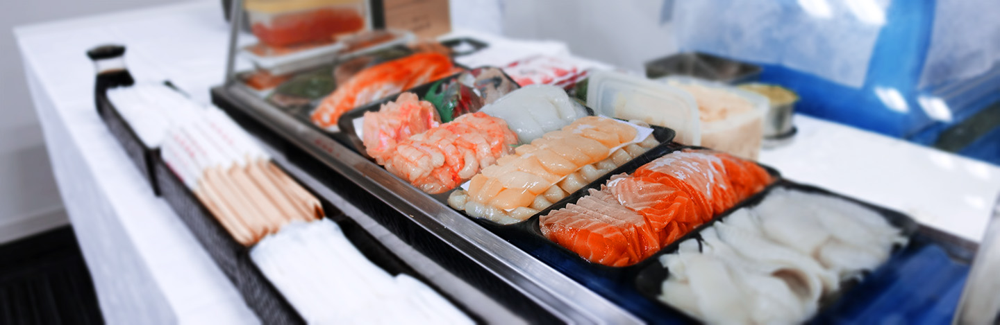 お寿司ありゲームあり！東京支社で懇親会を開催しました！