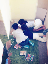 遊びを通して社会性を身につけてもらうアクティビティも行います