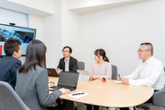 金融機関システム子会社や大手SIerなどの出身で経験豊富なスペシャリストが多数在籍。