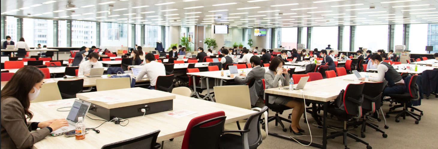 コンサルティングサービスのDX（デジタル化）を加速する