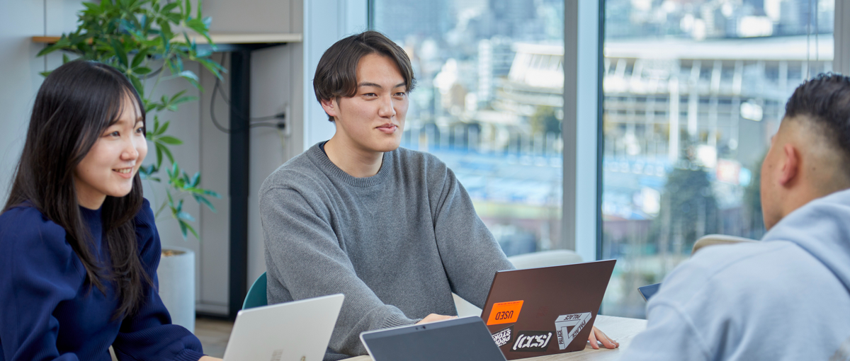 挑戦したい若手へ。データで動くSaaS営業で、市場価値が加速するキャリア