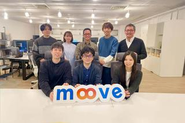 Free Work Time というルールを設け、残務がなければ定時の 18 時を前倒し、17 時に退勤可能としています。
