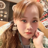 呂 文佳