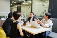 社内でのミーティング風景