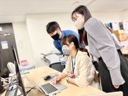 先輩との距離は近く風通しが良いボトムアップな環境です！