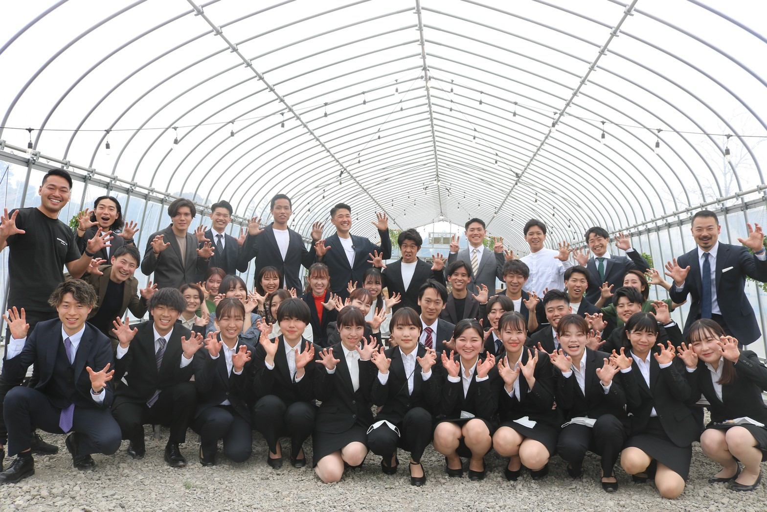 【創業4年目で新卒社員が9割】2023年度も17名の新入社員を迎え、青空入社式行いました！