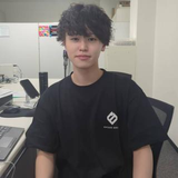 谷塚 颯