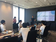 代表・渋谷はプレゼン講師としてさまざまな企業へプレゼン研修を提供してきました。発信力を高める「きっかけ」を提供しています。