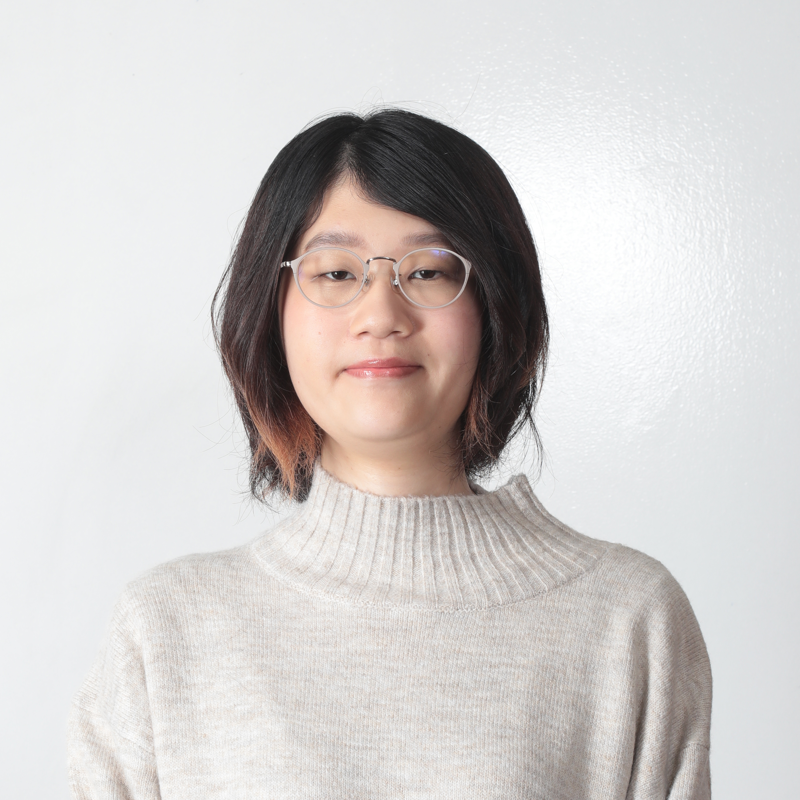 吉谷　里咲