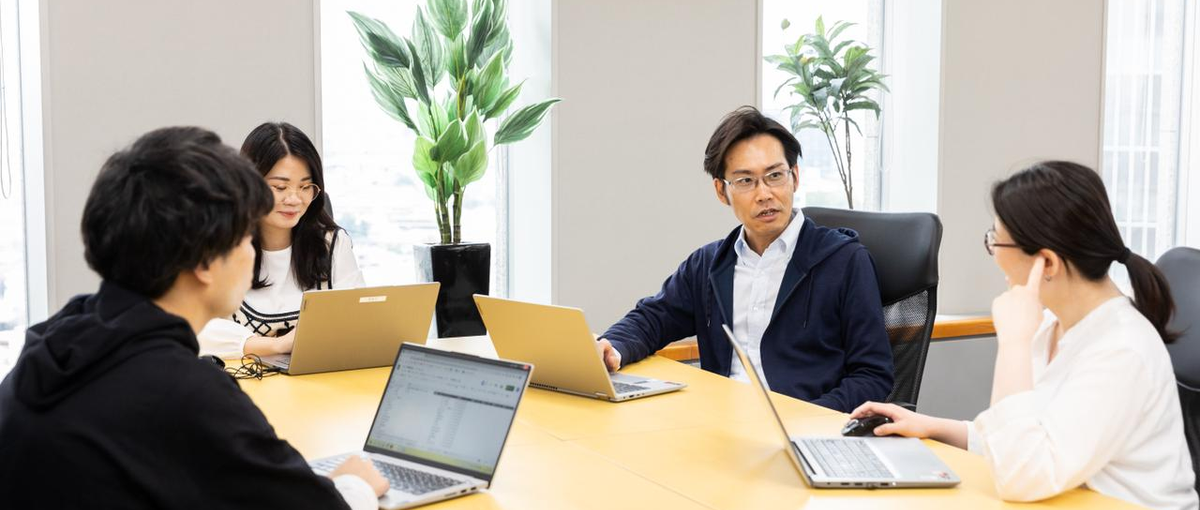 他と違うアプローチで介護業界に貢献！最先端プロダクトを創るPHPエンジニア