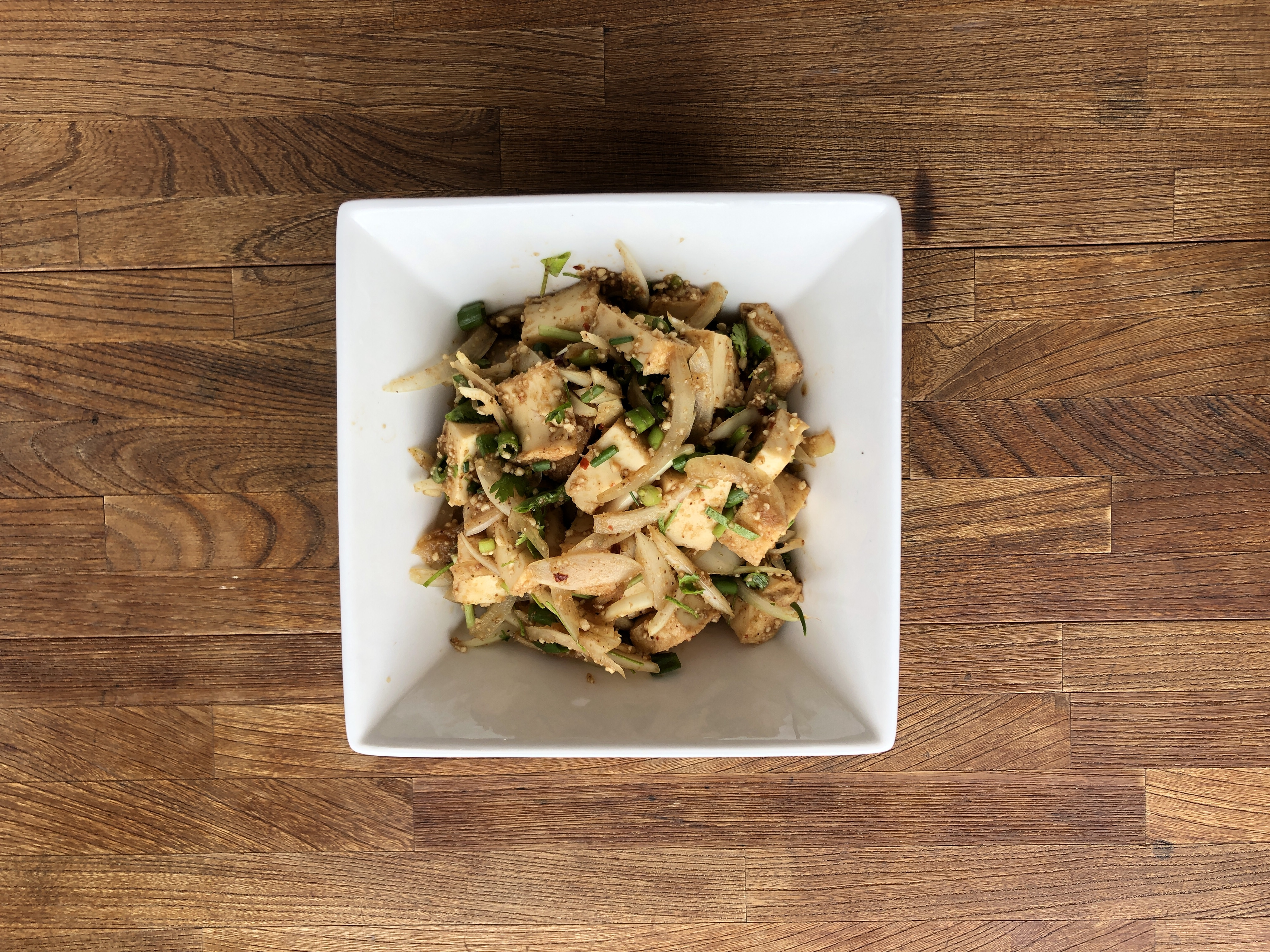 今日のまかない 2019/10/30 厚揚げのラープ(ハーブサラダ)