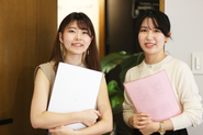 スタッフの9割が業界未経験での入社です！個性豊かなメンバーですが、楽しむときは全力で楽しみ、自分のやりたいことに一生懸命取り組む、エネルギーあるメンバーたちです！