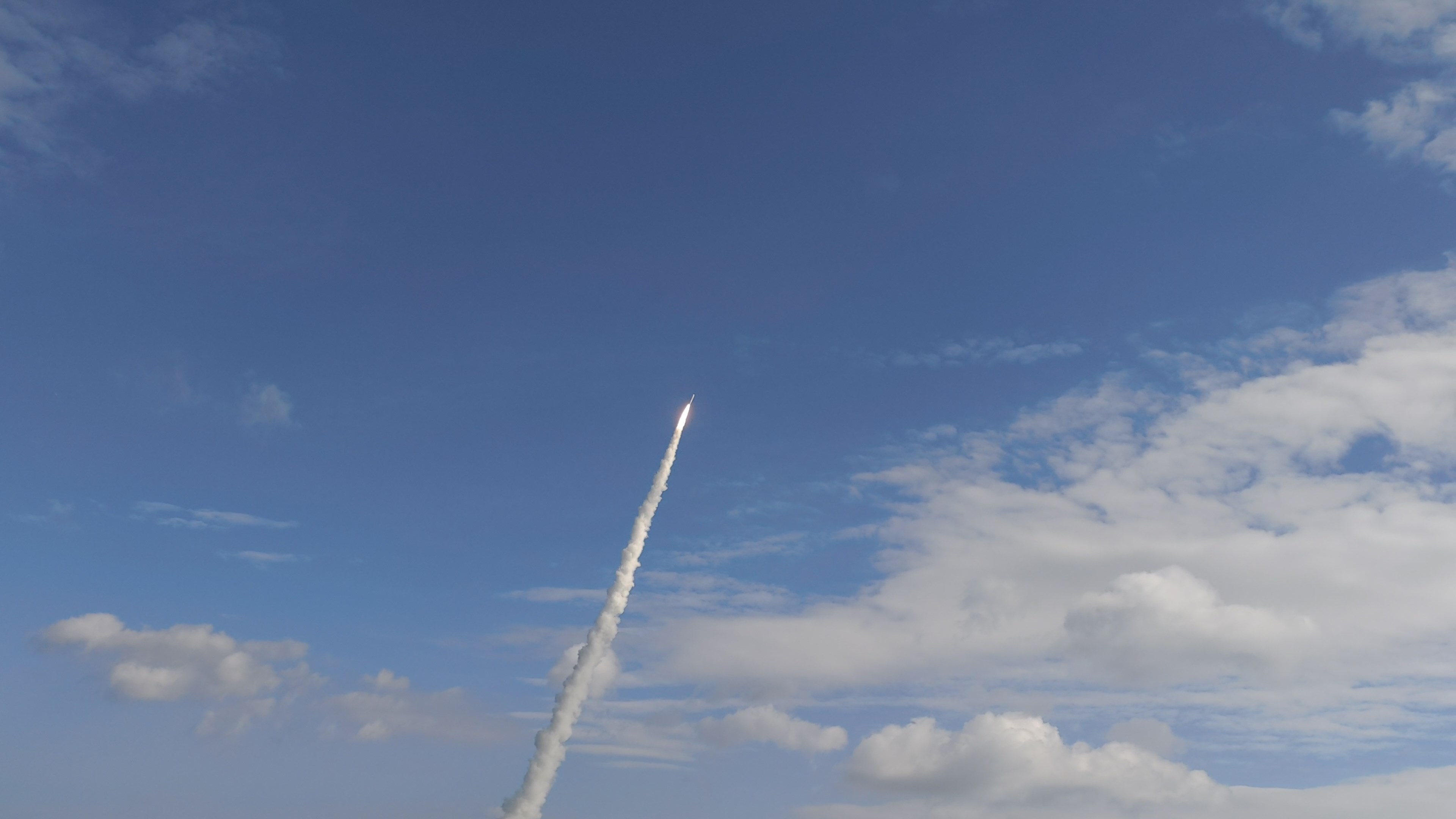 ロケットの打上げ（成功）