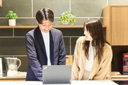 平均年齢38歳。経験豊かなメンバーから若手までフラットな関係性。