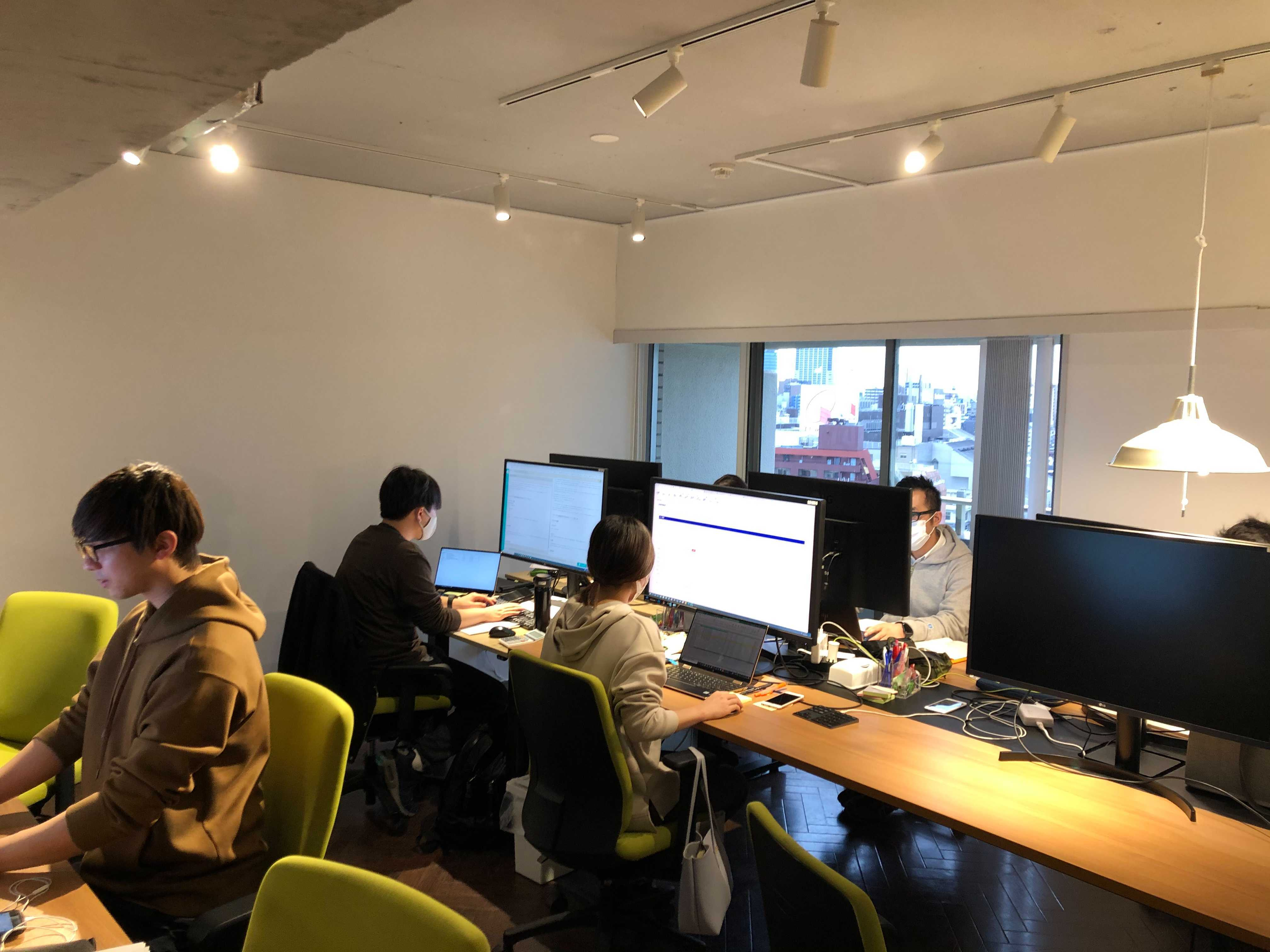 久々の出社です