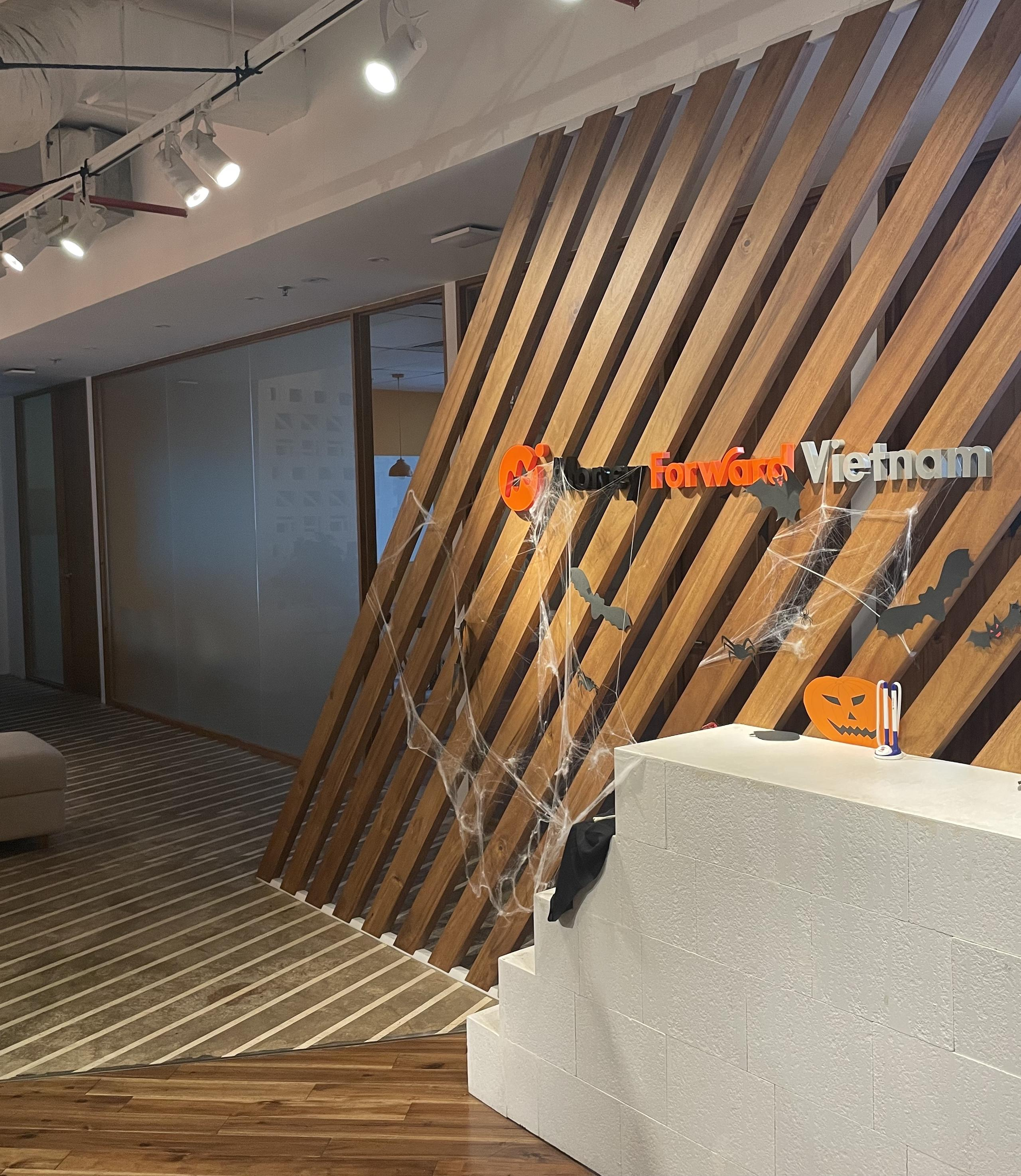 ベトナム出張で体感する熱気とサービスの手触り、手応え