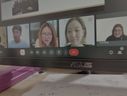 日々のコミュニケーションはオンラインMTGで。納得いくまでしっかり話し合い、お客様だけでなく、一緒に働くメンバーやその家族も大切にしています。