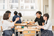 課題先進地から未来の教育の当たり前をつくる、“雲南市高校魅力化プロジェクト”。高校のカリキュラム設計やプロジェクト型学習の授業開発や実施などに取り組んでいます。