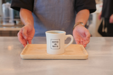 コーヒーサブスクで話題のカフェでスタッフ募集！汐留でハンドドリップを極める