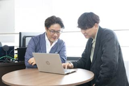 「社長、ちょっといいですか？」が気軽に言える距離感。若手の声も、ちゃんと届く会社です。