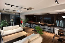 感性を武器に、BtoBの空気を変えるUI/UXデザイナーを募集