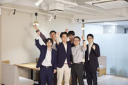 幅広い経歴のメンバーが活躍しています！