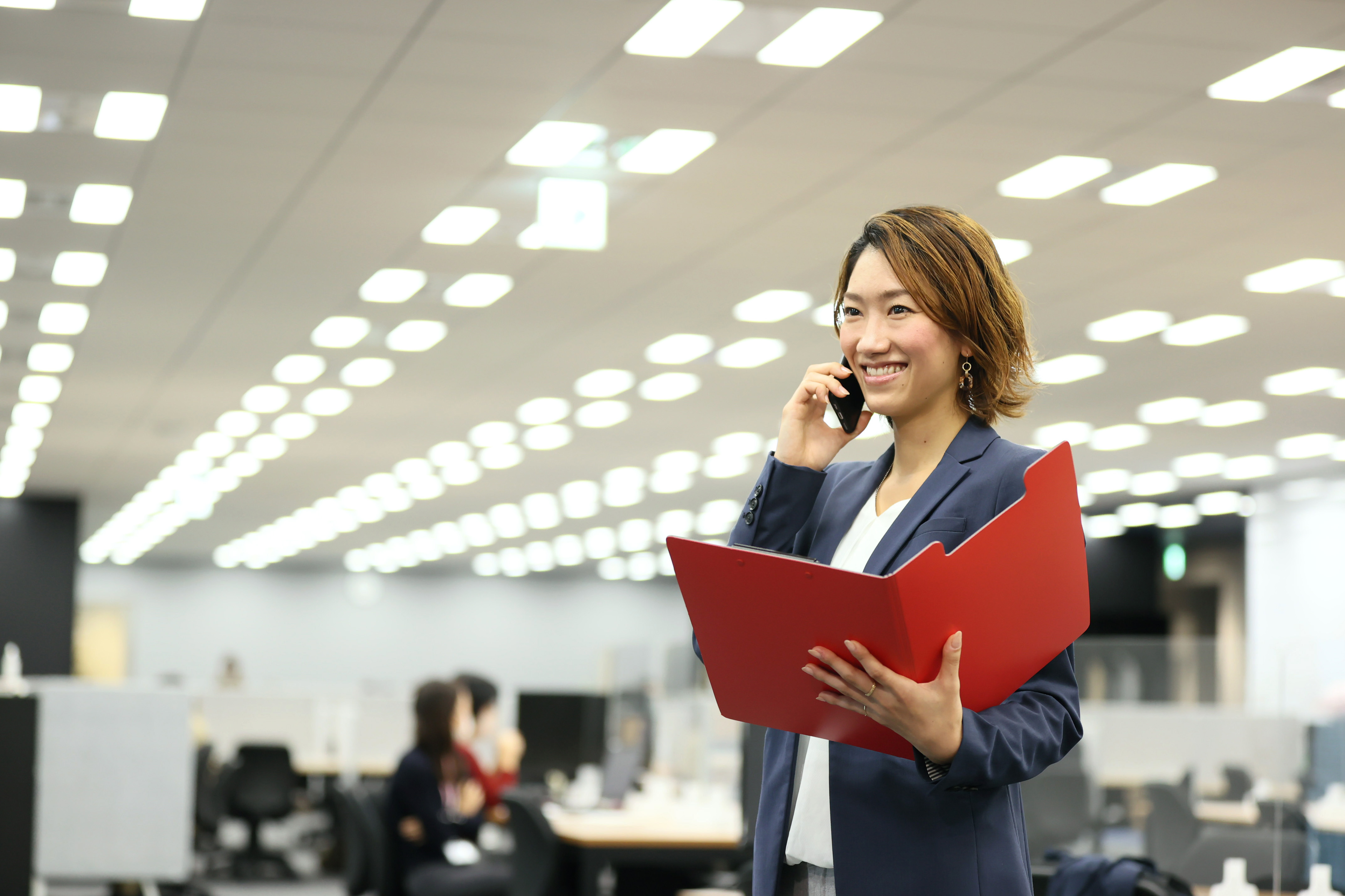 『営業職を志望する学生必見』ビースタイルスマートキャリアの営業職をご紹介します。