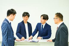 未来を映す、光のプロフェッショナル。