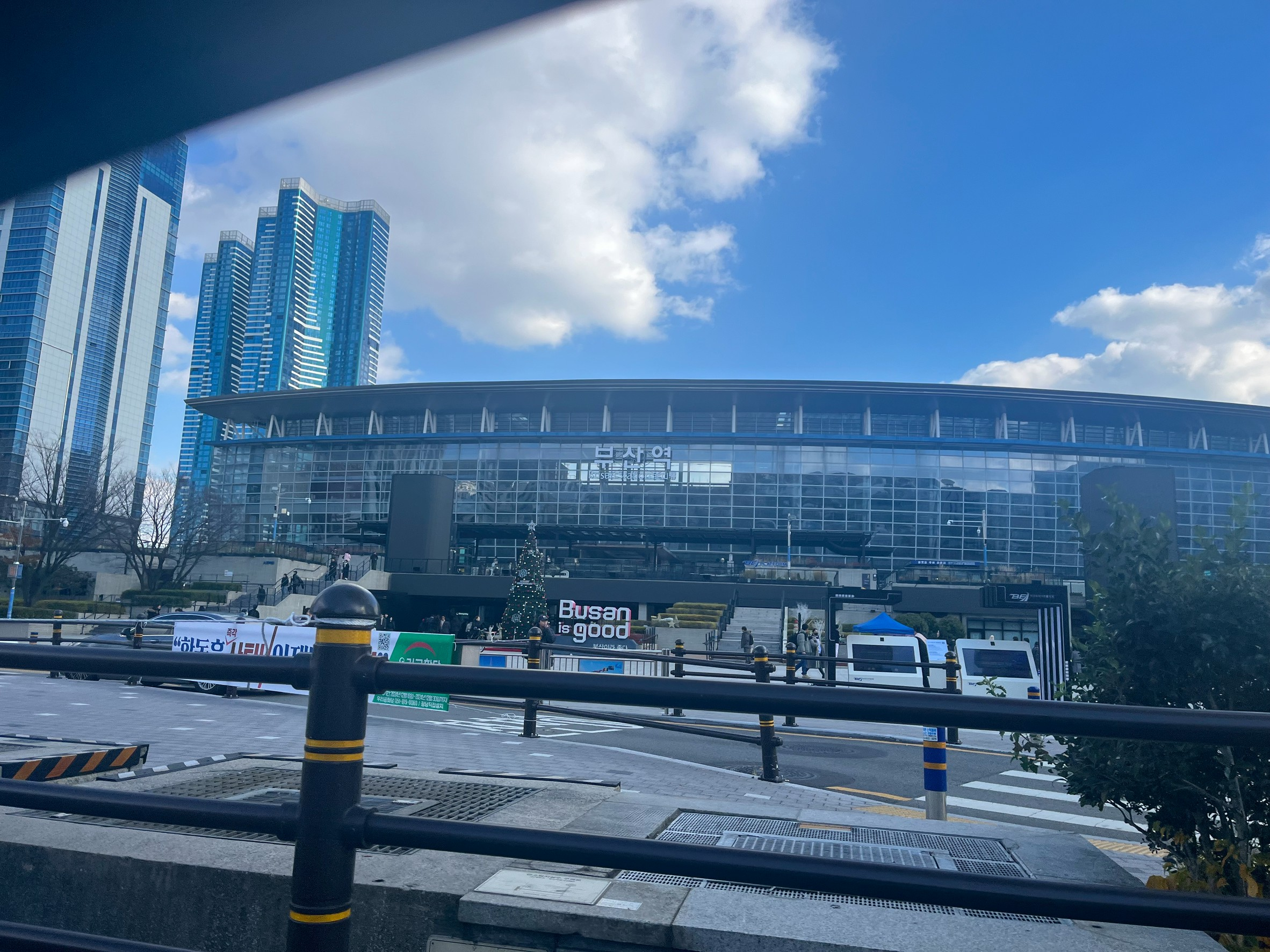 【韓国出張レポート】現地の熱気とリアルな美容トレンドを体感。ブランドとの対話で見えた“次の一手”