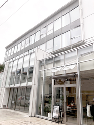 表参道徒歩3分、抜群の立地の青山オフィス(最大70名同時収容可)でのびのびと仕事をしよう！