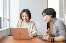 受け身ではない事務募集！｜30代中心の落ち着いたオフィスで勤務しませんか？