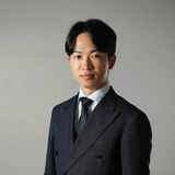 山根 史弥