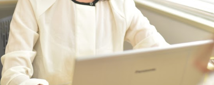 WEBライティングの経験を活かし、未経験領域にもチャレンジする、アガルートのコンテンツマーケターにインタビュー！！