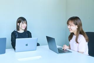 株式会社プロパゲートの顧客は、個人事業主から中小企業、上場企業に至るまで多岐にわたります。顧客の価値をカタチにし、届けるまでを支援することがプロパゲートの事業に共通したミッションです。