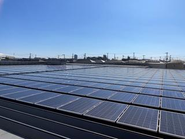 自然を傷つけずに施設の屋根上を活用する太陽光PPAサービス