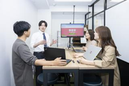 ミーティングにも熱が入ります。