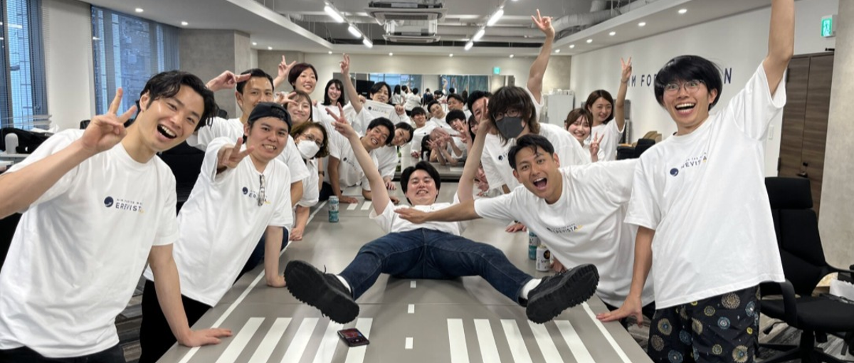 営業だけじゃ物足りない！？60億達成のマーケから関わる少数精鋭営業チームへ