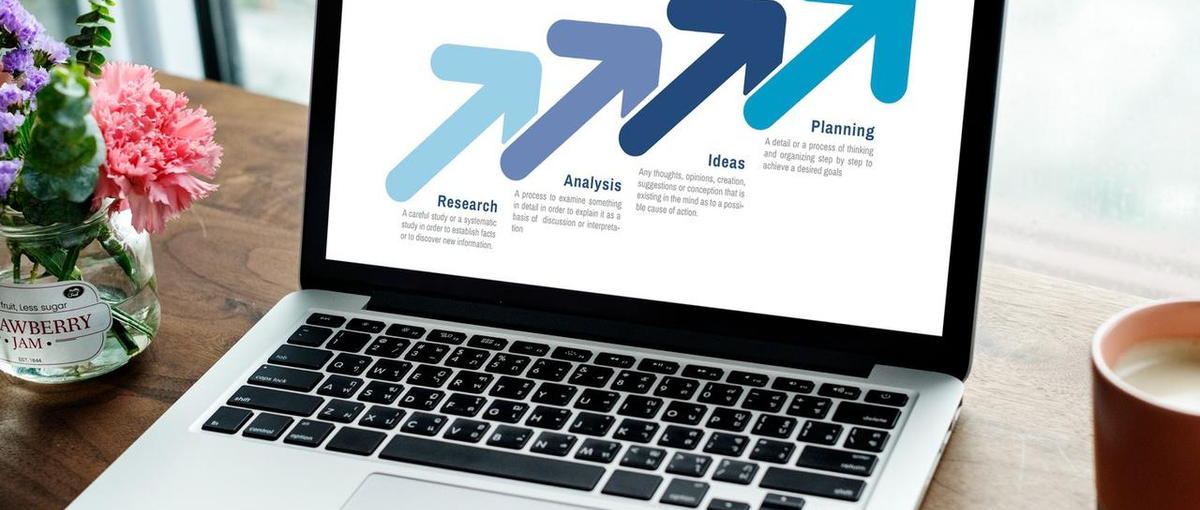 プログラマー／入社前無料プログラミング研修！本気でスキル上げたい方！