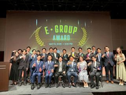 20代を中心に、営業の最前線で活躍しています！写真は年間表彰式の写真です！