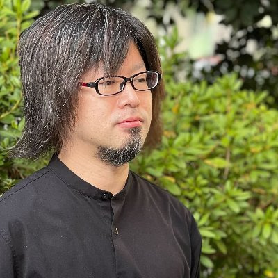 Tsuyoshi M