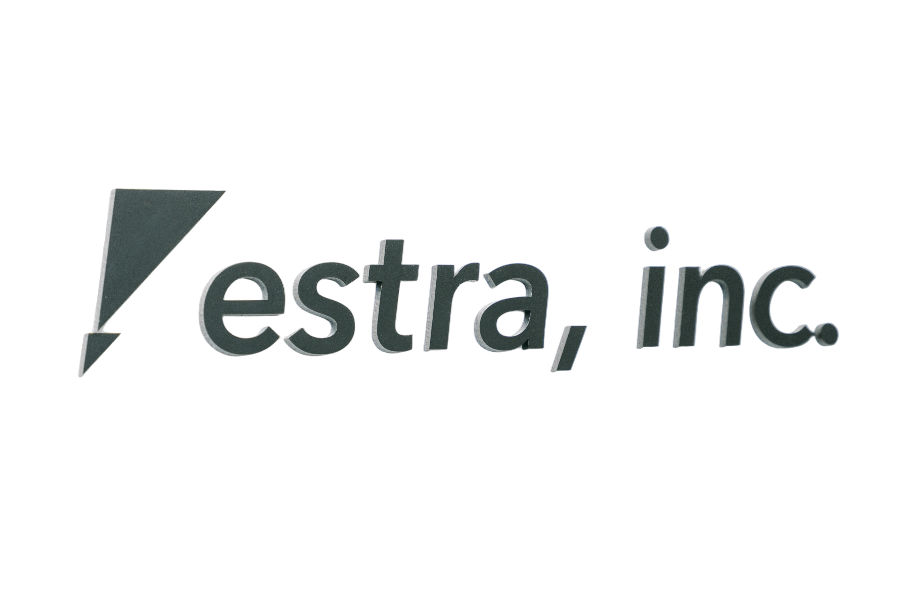 株式会社estra