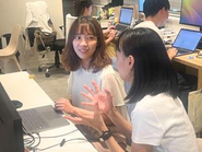 友人の困窮する状態を表現した言葉（あばばばば…）を社名にした理由は、「課題を抱える友人（ユーザー）がいる」ということを常に忘れず思い出し、より良い世の中を追求するためであり、どんな企業であり続けるかの決意表明です。