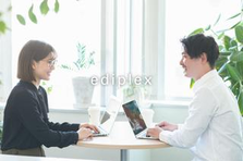 幅広い業種の様々な案件に関われる環境です！Webディレクター募集！！