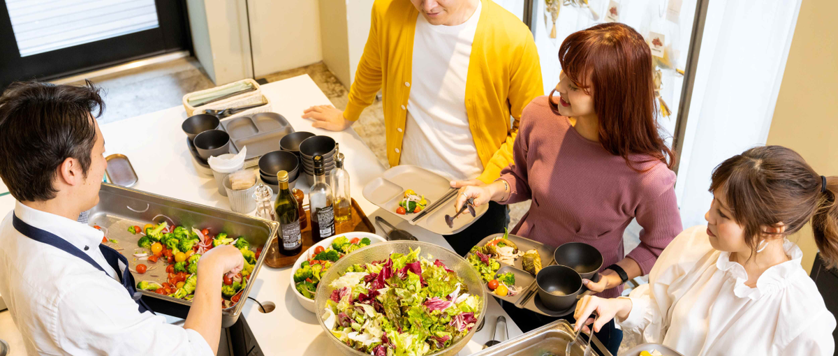 人と人が繋がるオフィスの新空間を創る／社内カフェ運営の管理栄養士を募集！